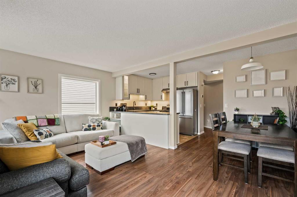 101 Country Hills Villas NW