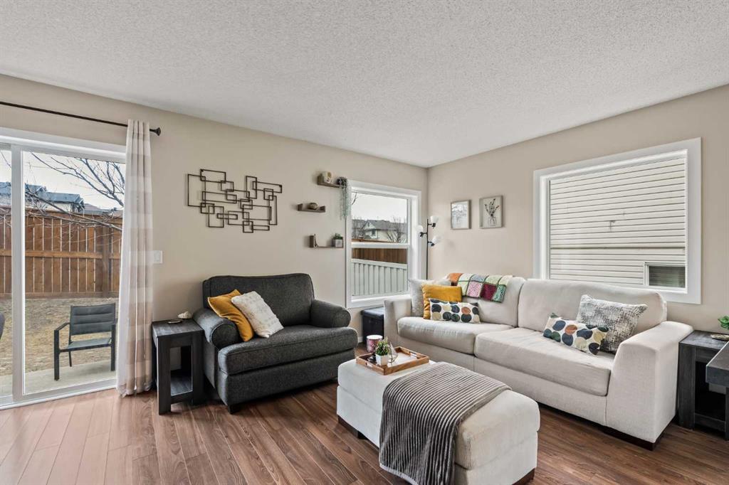 101 Country Hills Villas NW