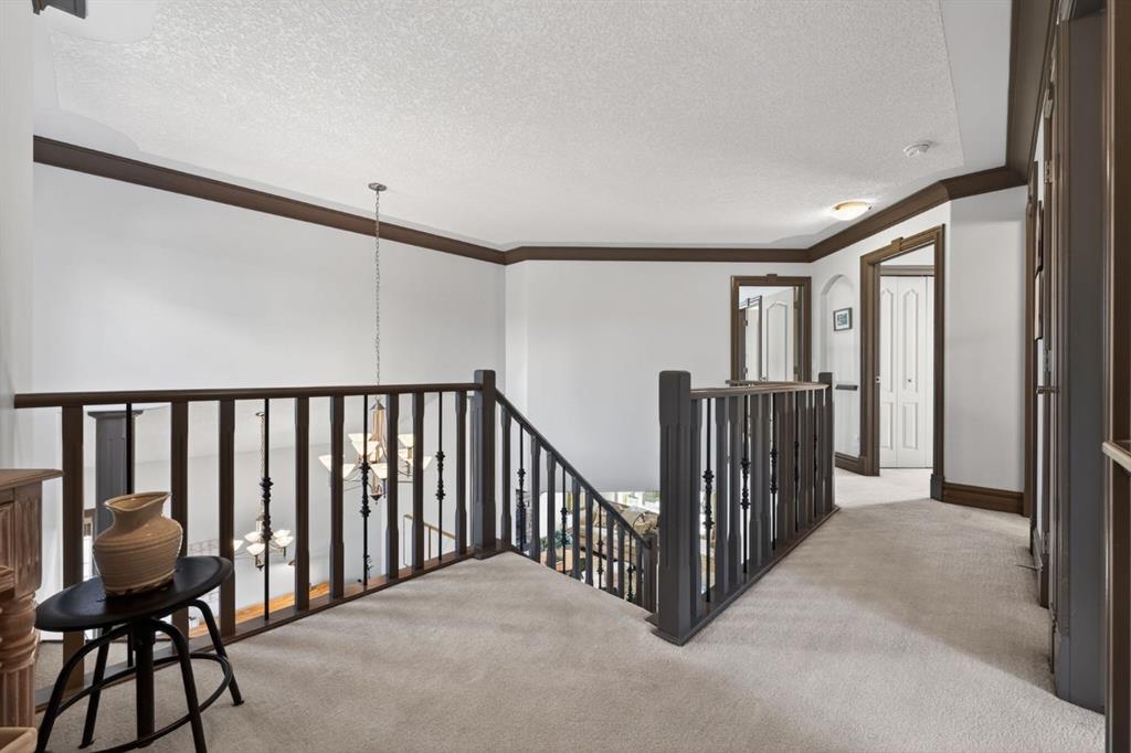 159 Discovery Ridge Way SW