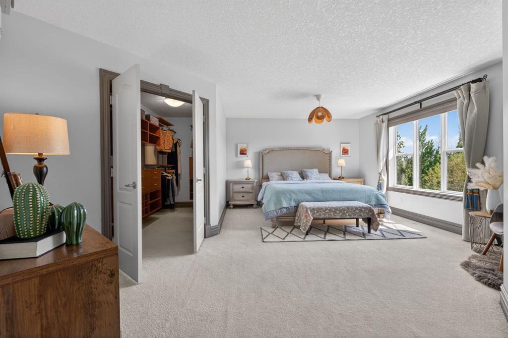 159 Discovery Ridge Way SW