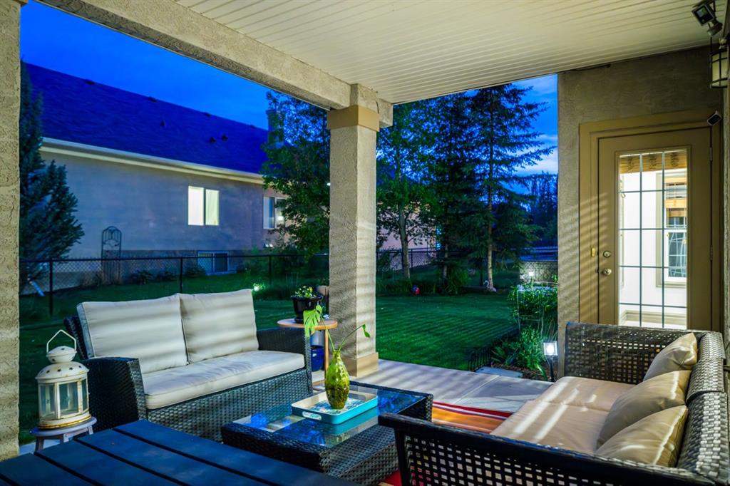 159 Discovery Ridge Way SW