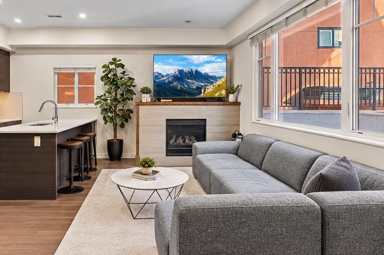1818 14A Street SW Unit: 101