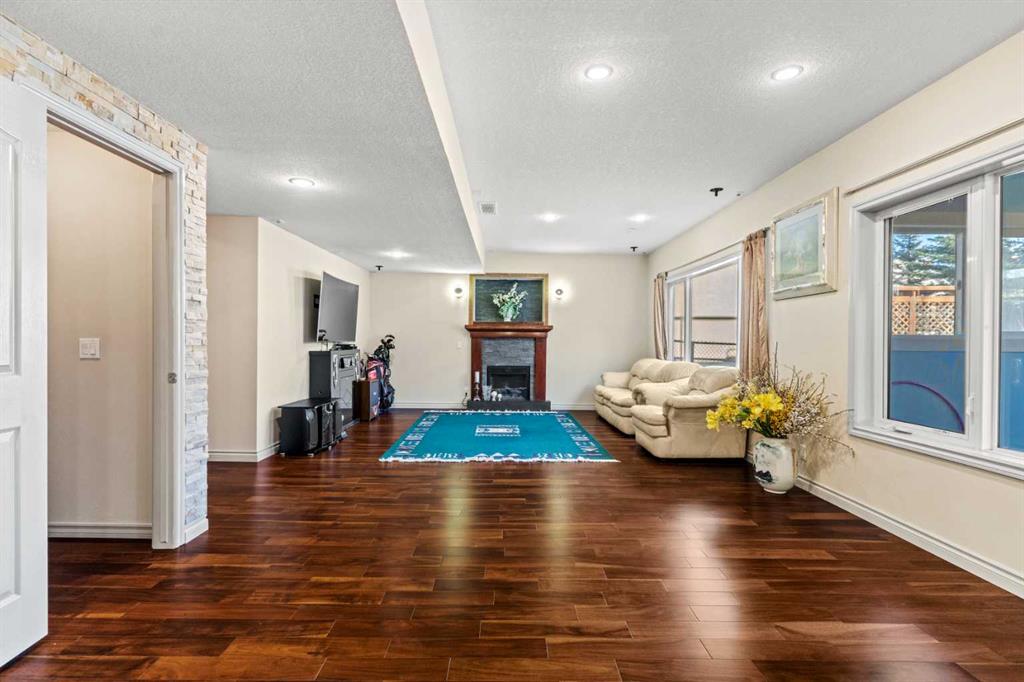 325 Discovery Ridge Way SW