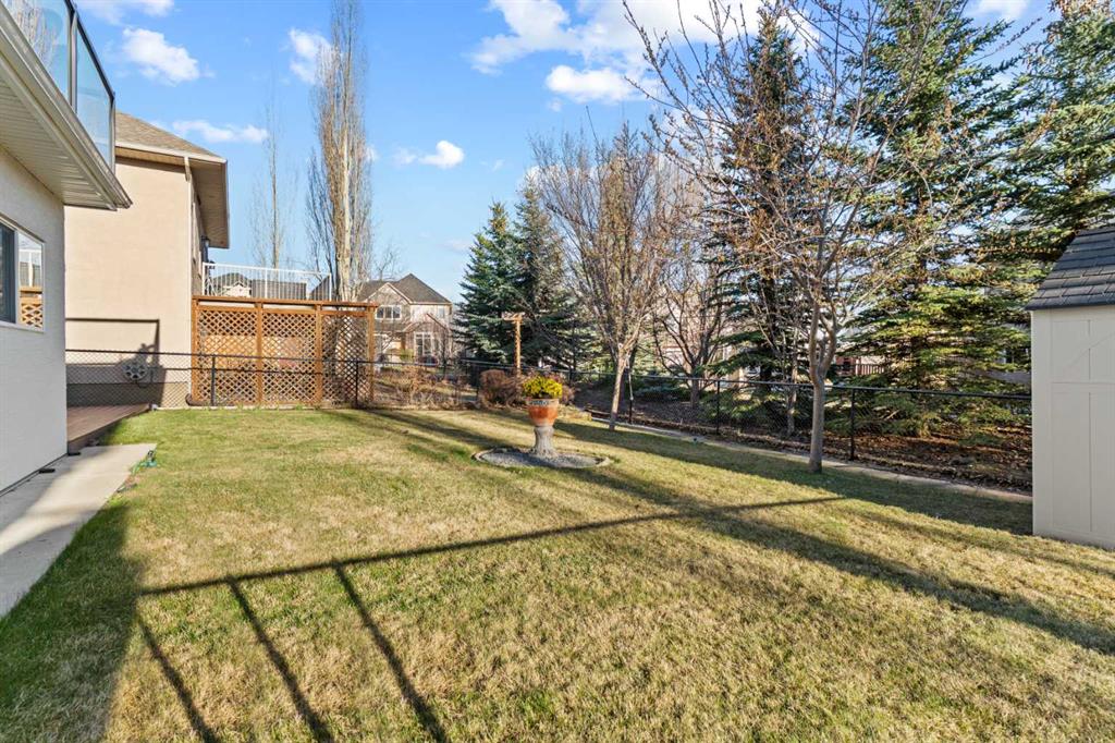 325 Discovery Ridge Way SW