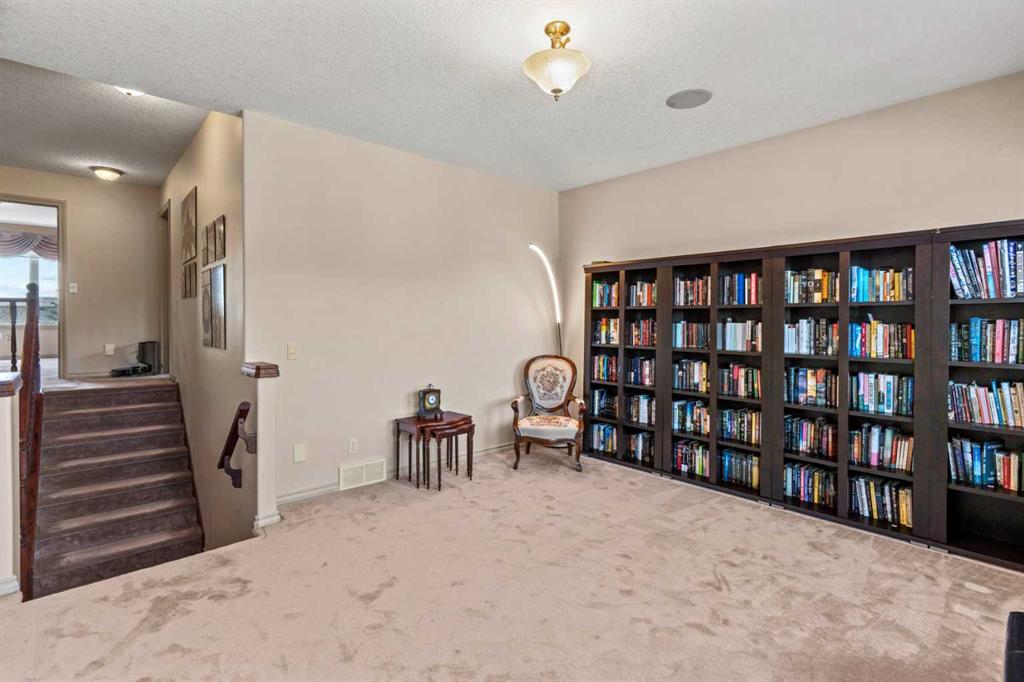 325 Discovery Ridge Way SW