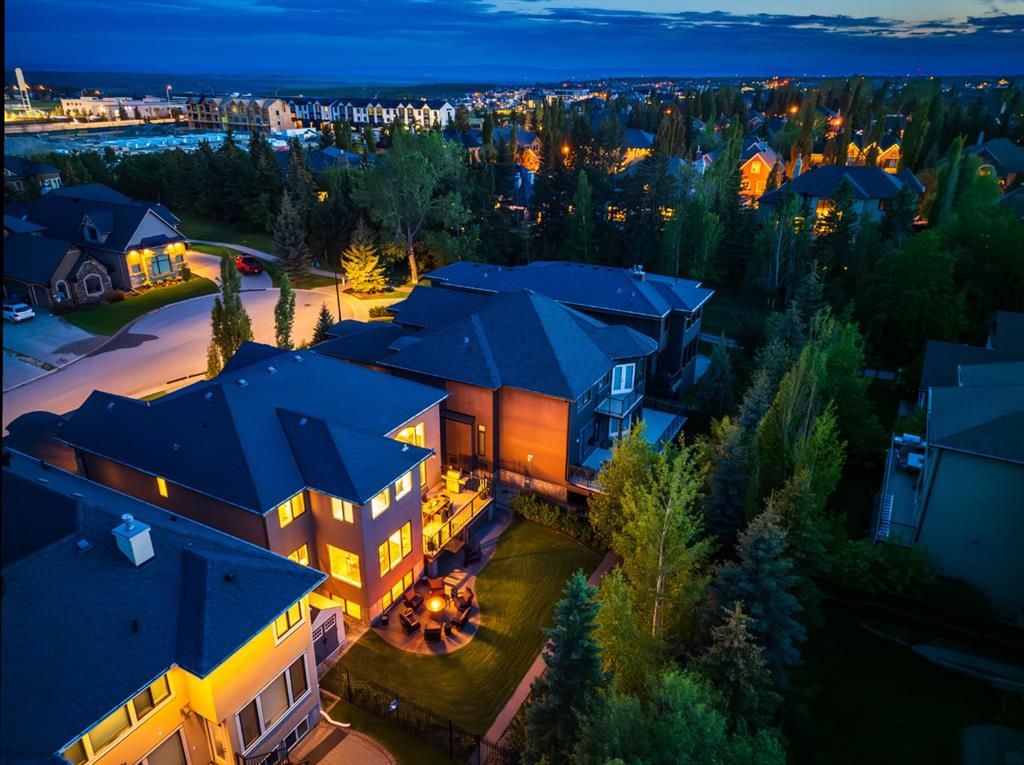 32 Aspen Meadows Manor SW