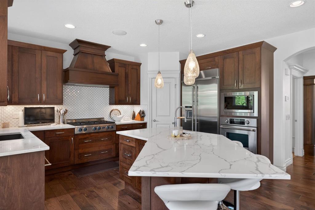 32 Aspen Meadows Manor SW