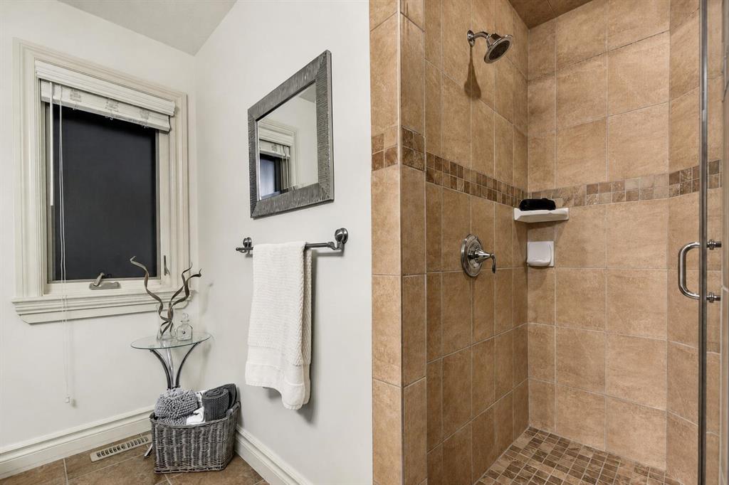 32 Aspen Meadows Manor SW