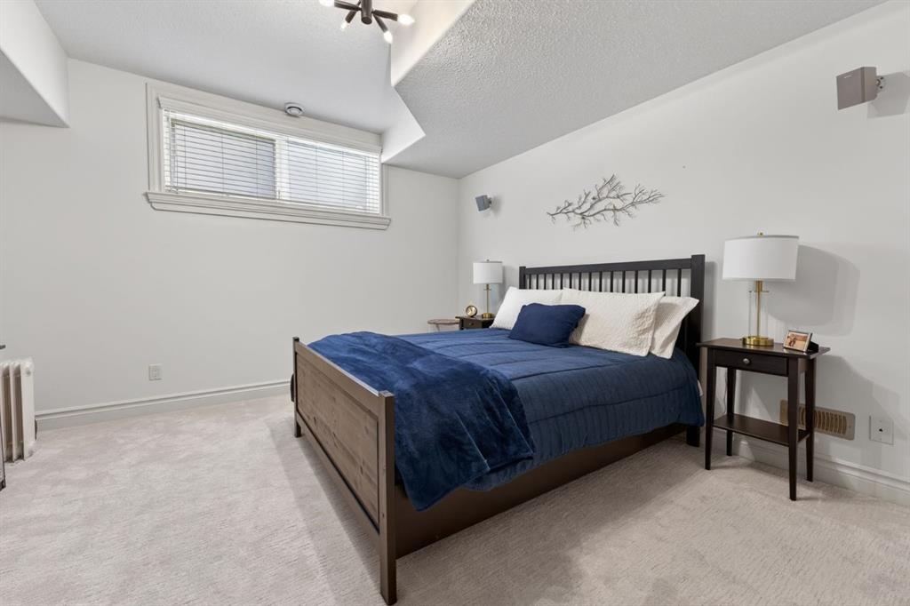 32 Aspen Meadows Manor SW