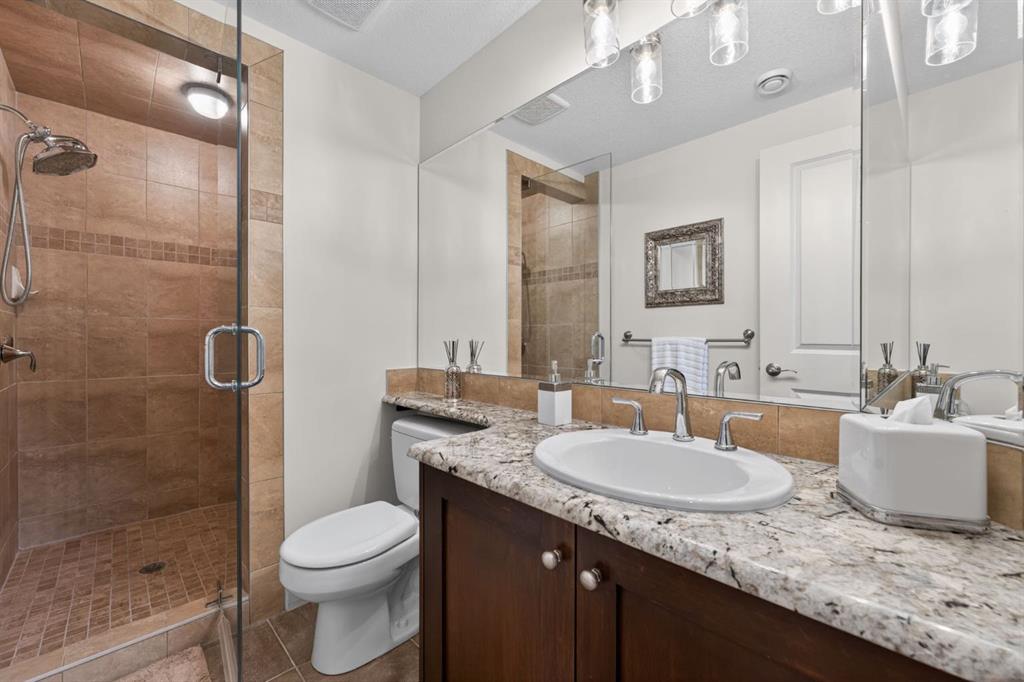 32 Aspen Meadows Manor SW