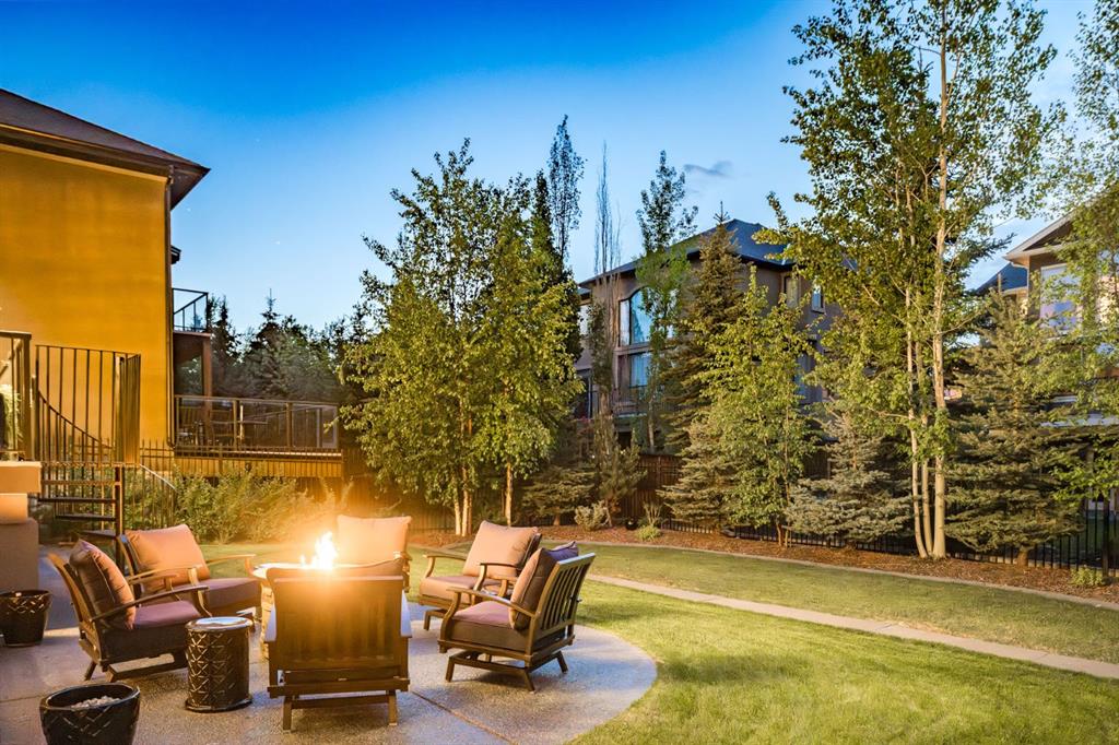 32 Aspen Meadows Manor SW