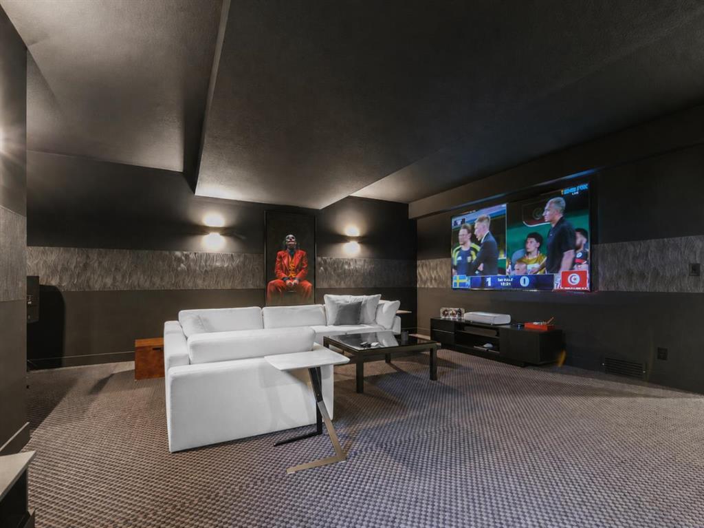 17 Silverhorn Park