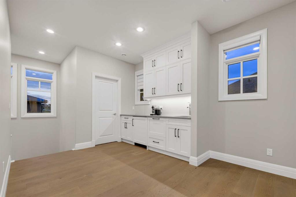 11 Elveden Place SW