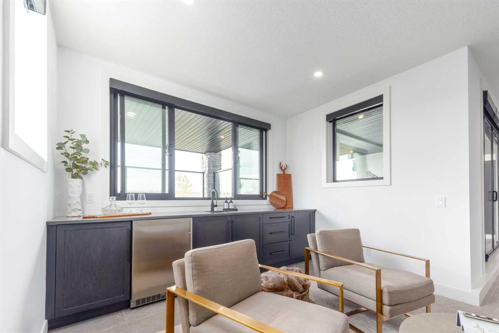 61 Silverhorn Boulevard