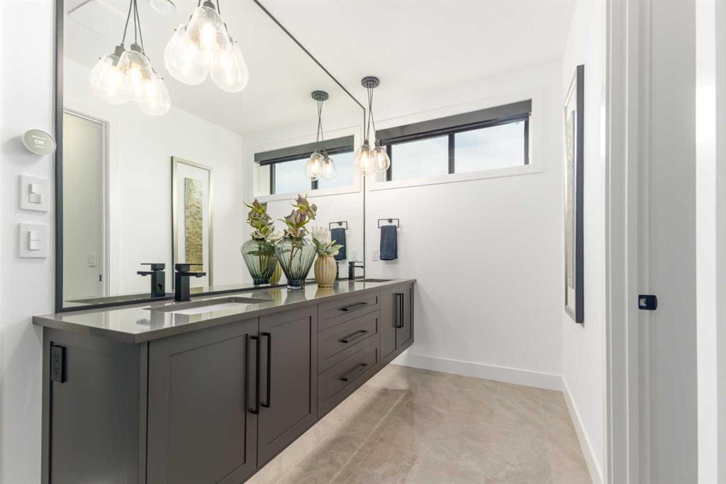 61 Silverhorn Boulevard