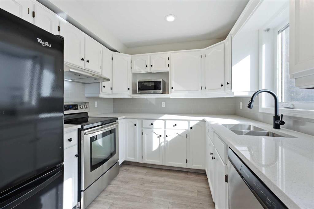 2132 35 Avenue SW Unit: 2
