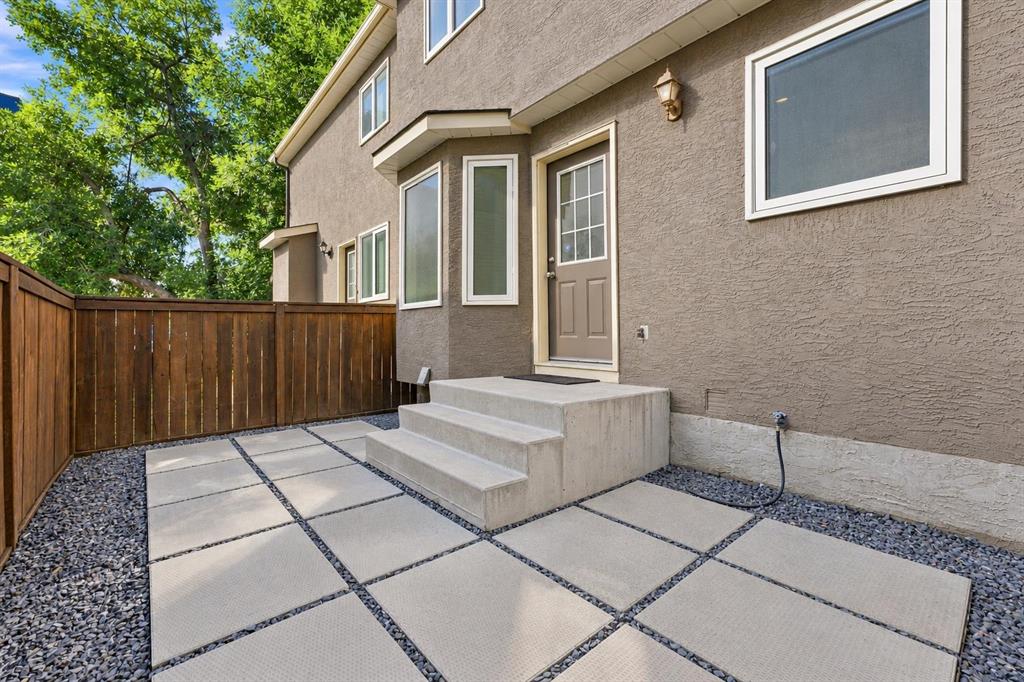 2132 35 Avenue SW Unit: 2