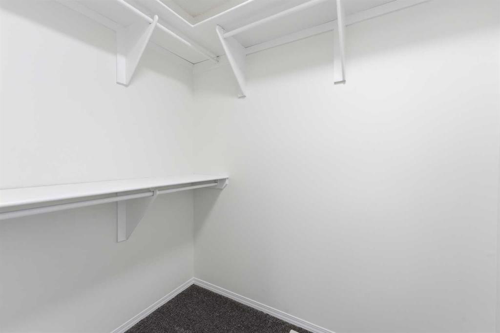 2132 35 Avenue SW Unit: 2