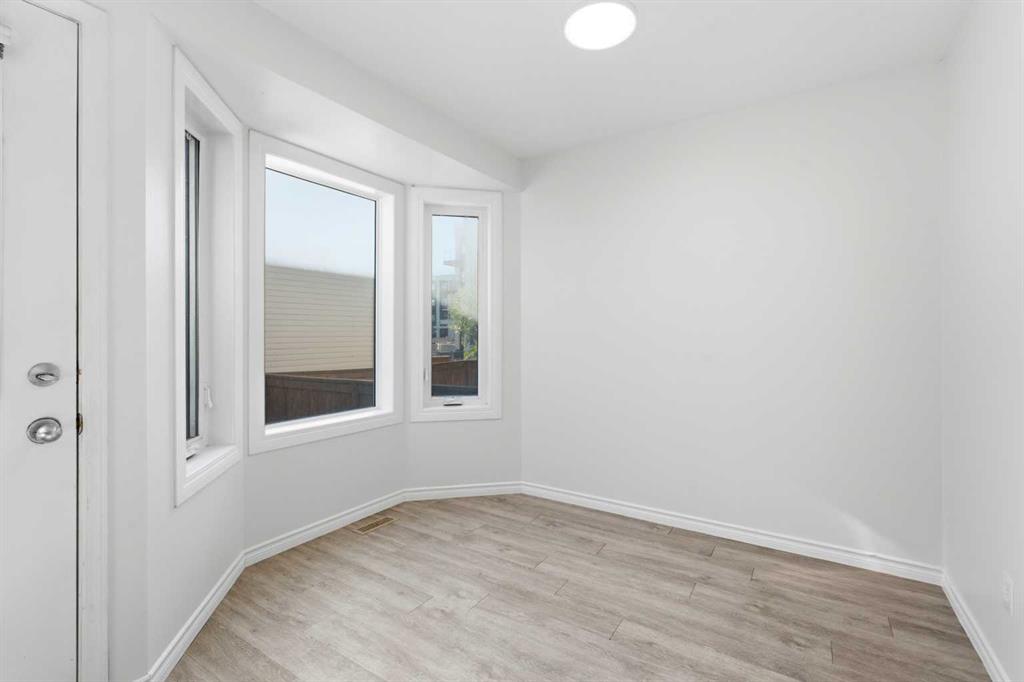 2132 35 Avenue SW Unit: 2
