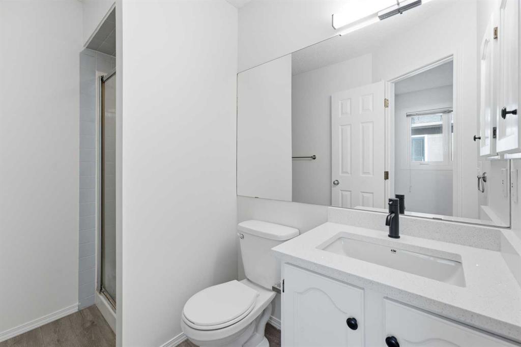 2132 35 Avenue SW Unit: 2