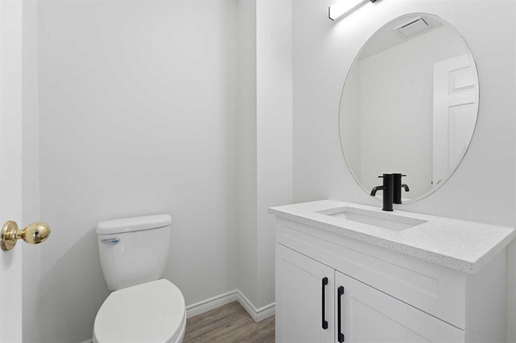 2132 35 Avenue SW Unit: 2
