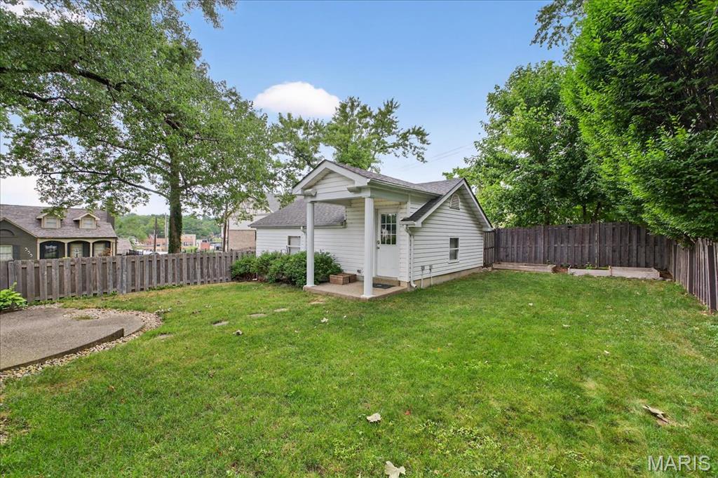 7621 Teasdale Avenue