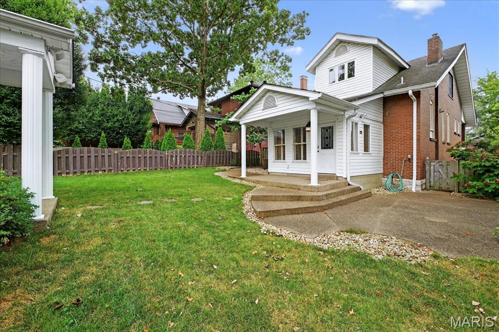 7621 Teasdale Avenue