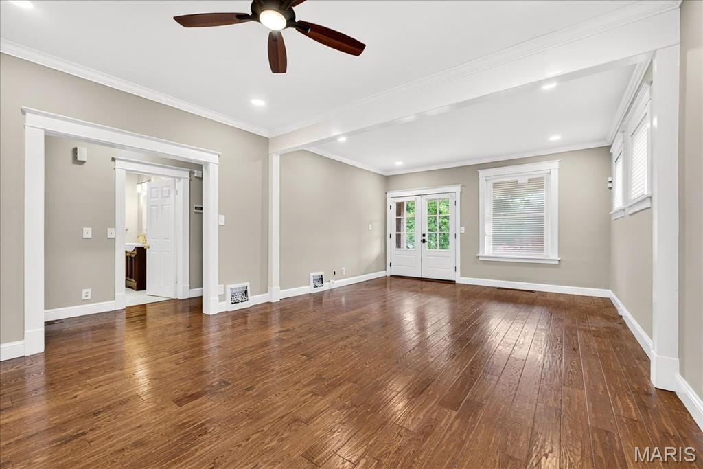 7621 Teasdale Avenue