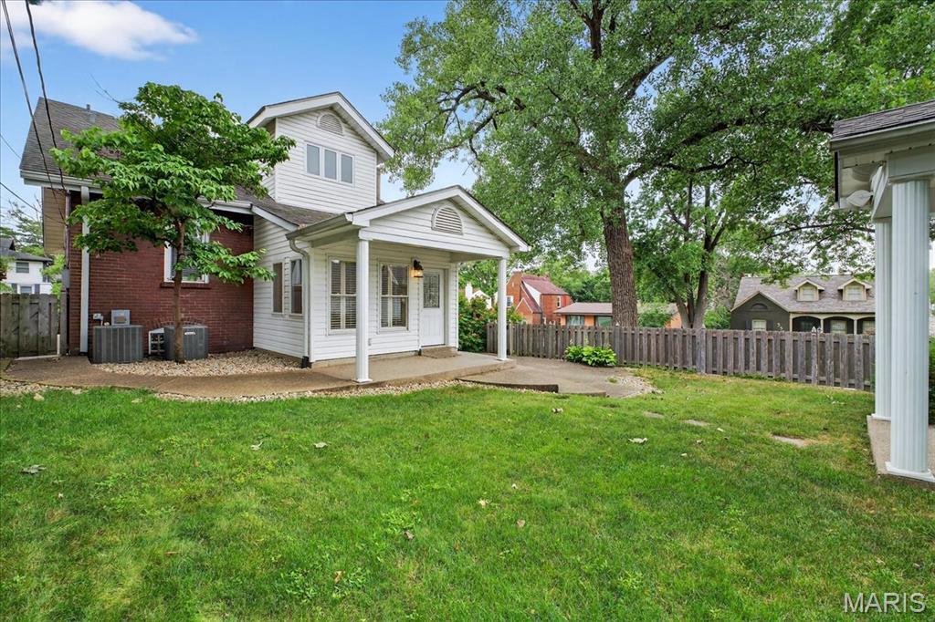 7621 Teasdale Avenue