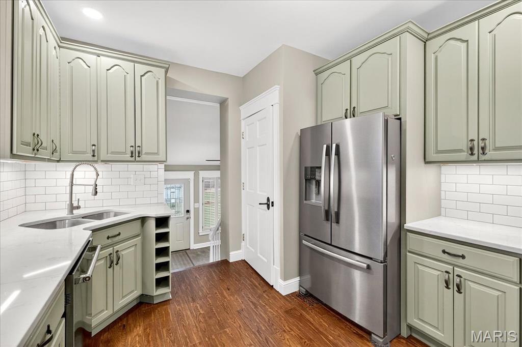 7621 Teasdale Avenue