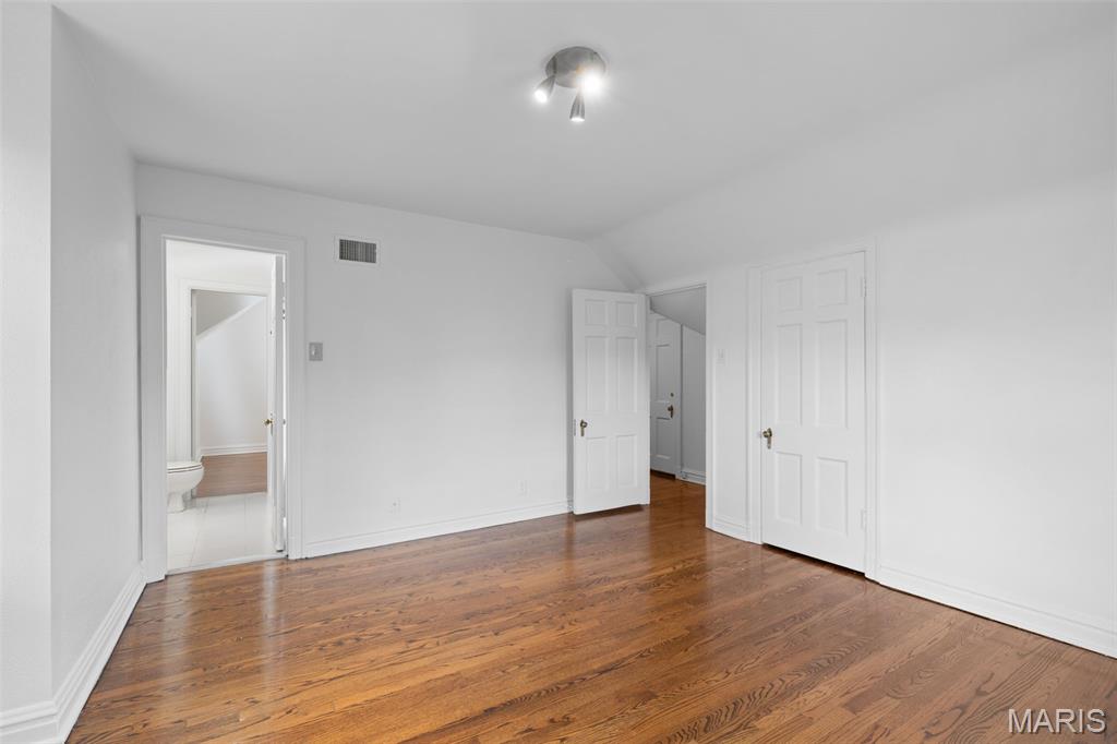 20 Ridgemoor Drive