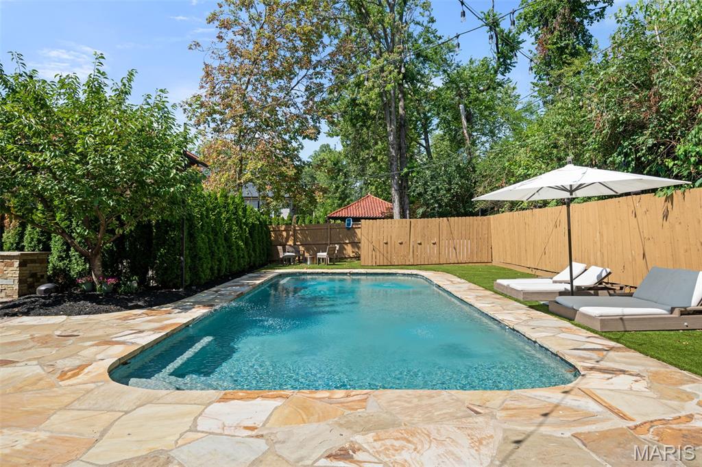 20 Ridgemoor Drive