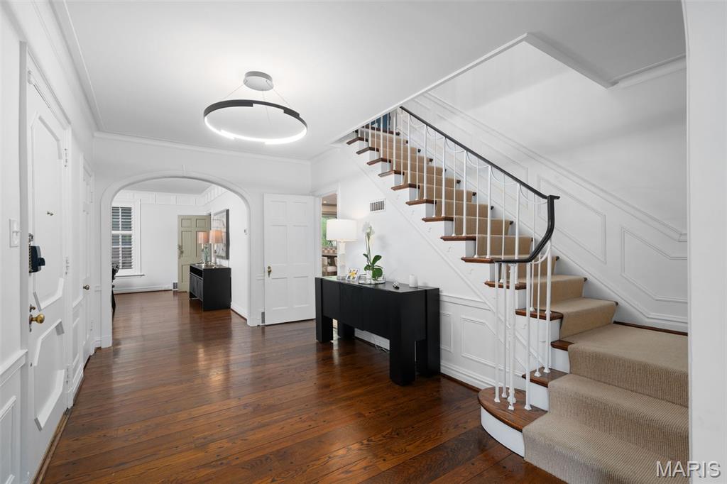 20 Ridgemoor Drive