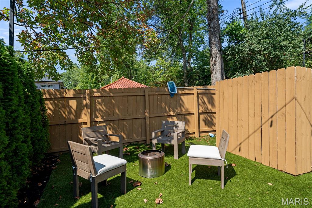 20 Ridgemoor Drive