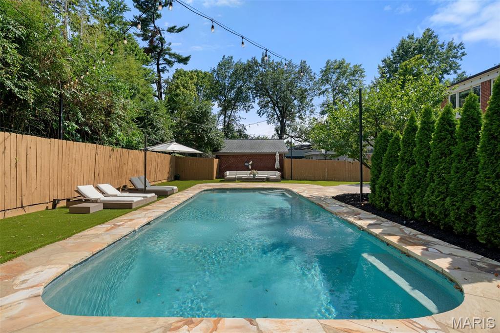 20 Ridgemoor Drive