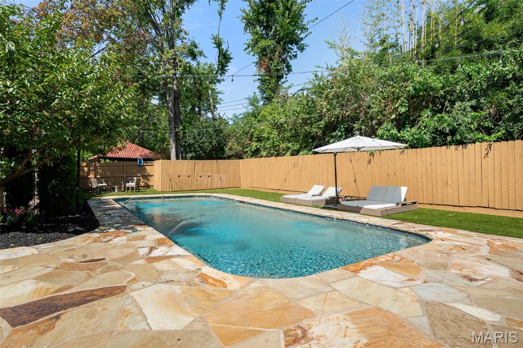 20 Ridgemoor Drive