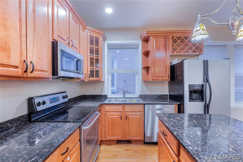6412 Alamo Avenue Unit: 1W