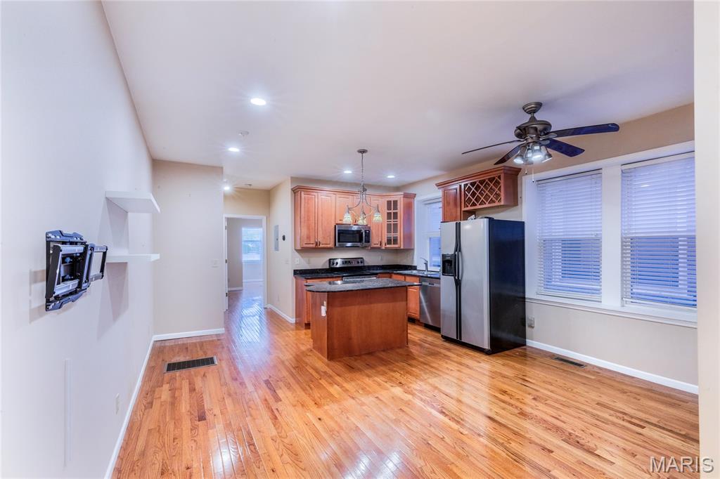 6412 Alamo Avenue Unit: 1W