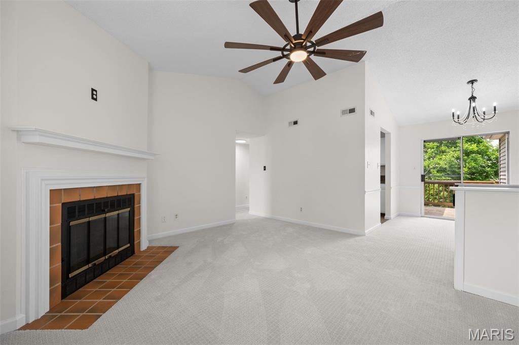 1441 Thrush Place