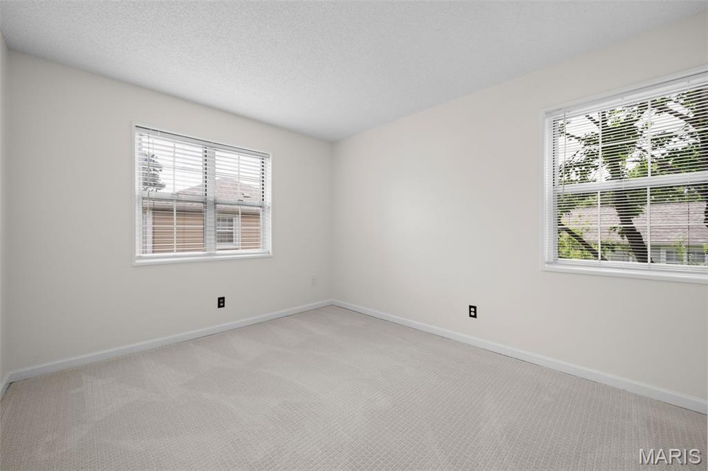 1441 Thrush Place