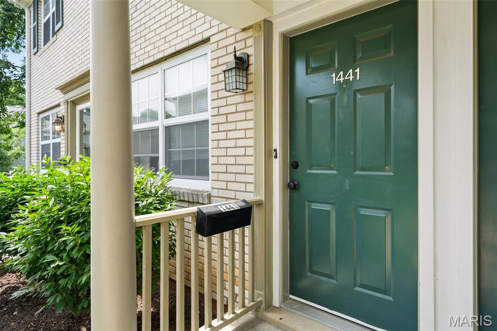 1441 Thrush Place