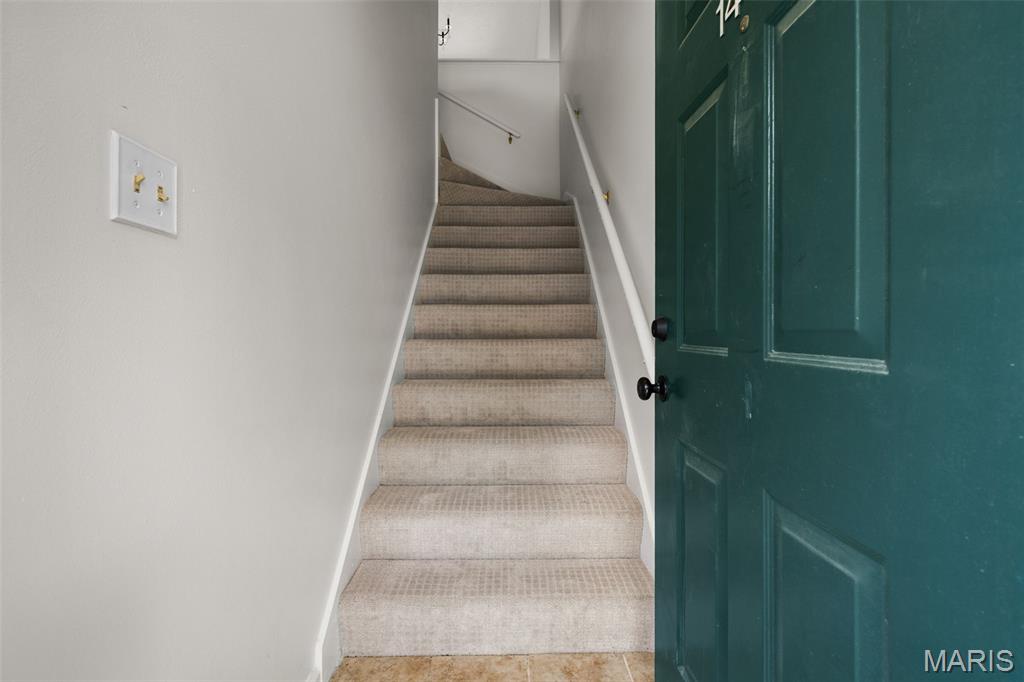 1441 Thrush Place