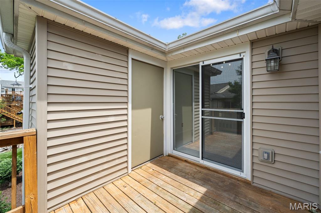 1441 Thrush Place