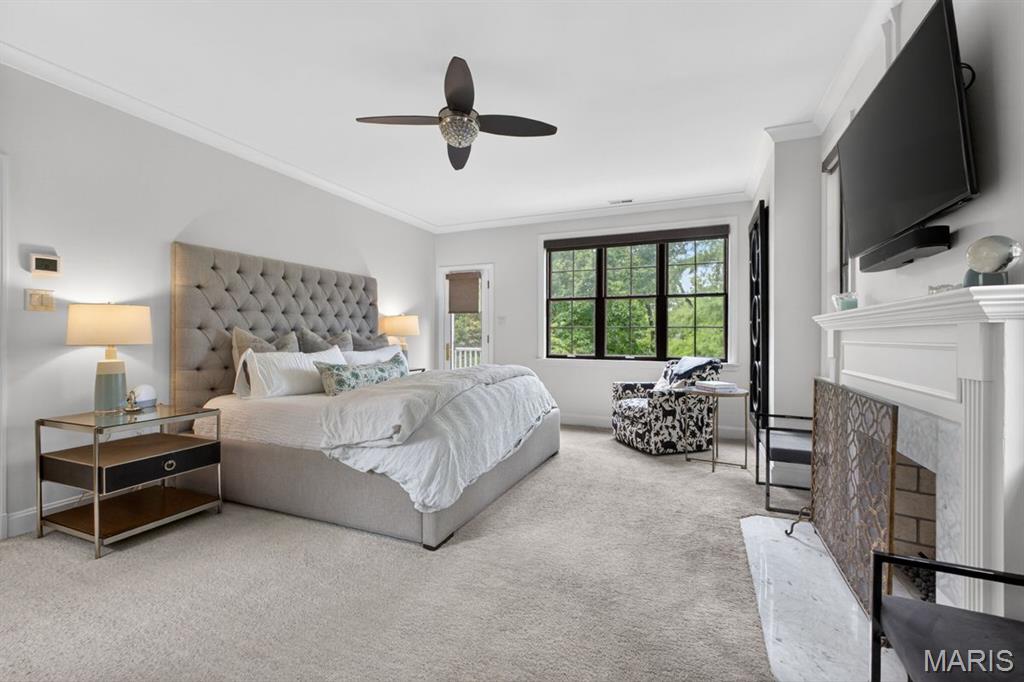 1 Lorenzo Lane