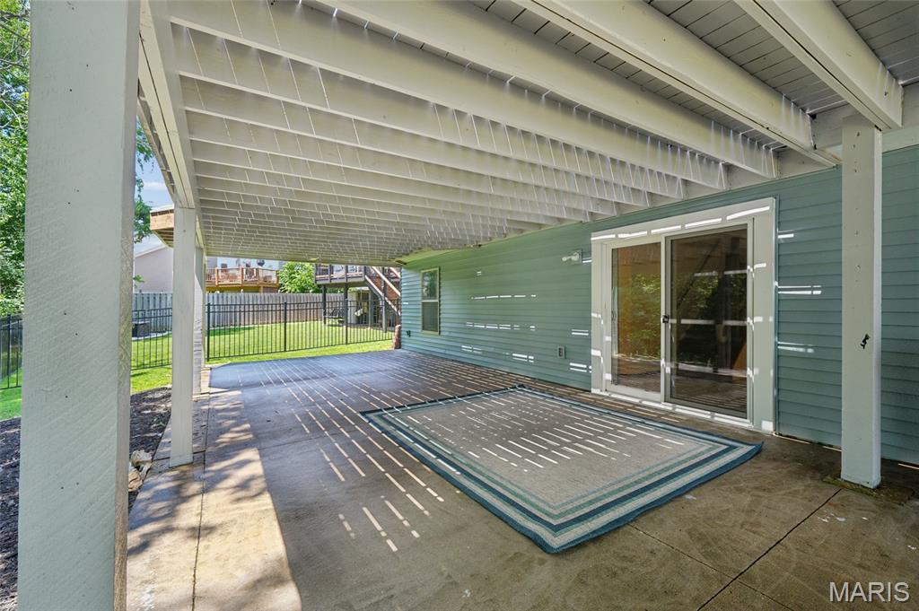1516 Strawberry Glen Court