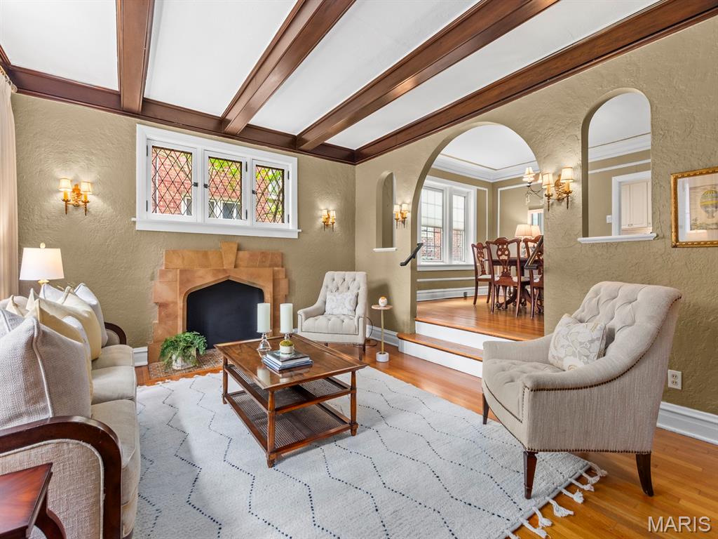 7398 Norwood Avenue Unit: 1E