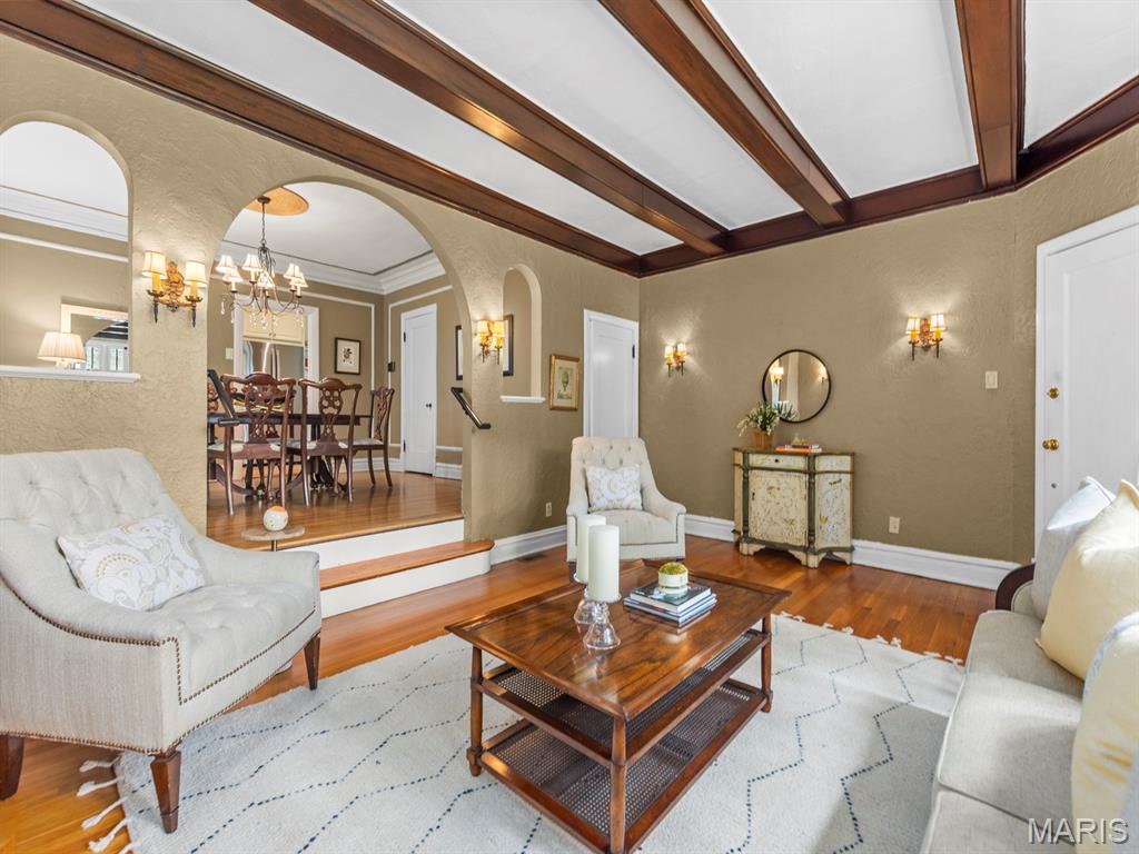 7398 Norwood Avenue Unit: 1E