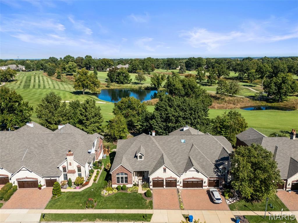 278 Meadowbrook Country Club Estate