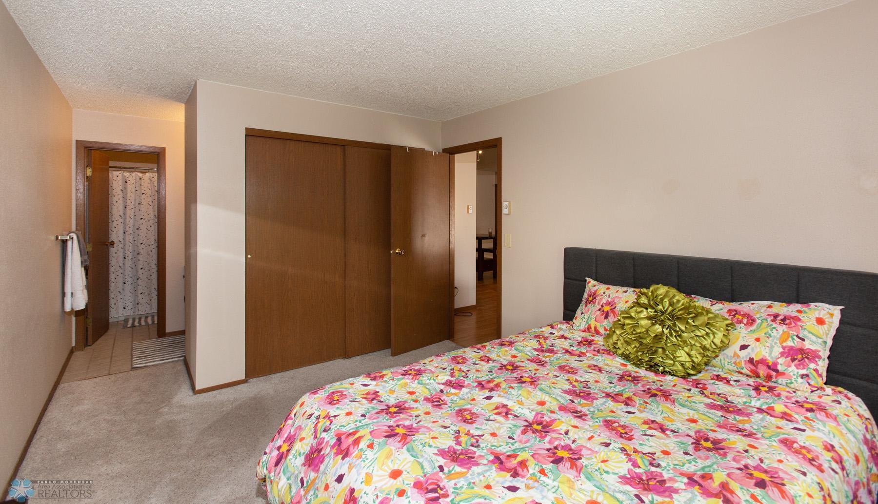 3225 15th Avenue S Unit: D