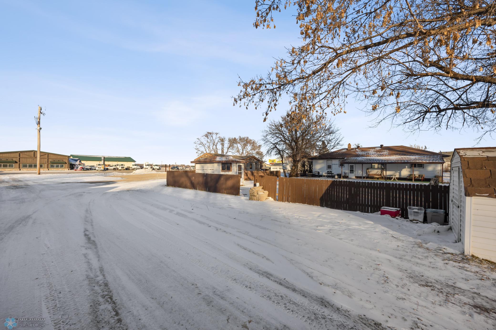 17 Eglon Avenue S